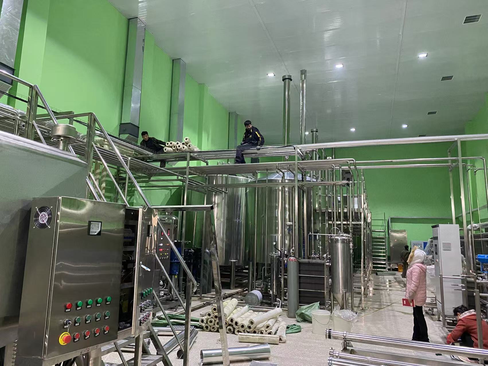 西宁精酿啤酒设备厂—精酿啤酒设备制造:传承工艺与创新科技的交融